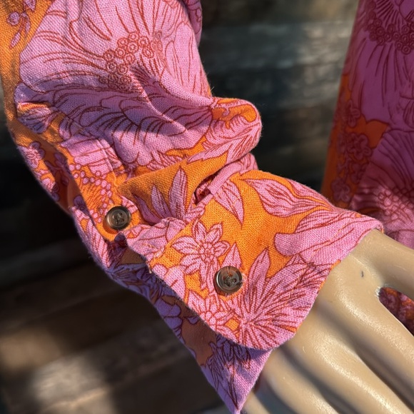 💰BOGO FREE Universal Thread Button Down Shirt Top - Picture 7 of 7